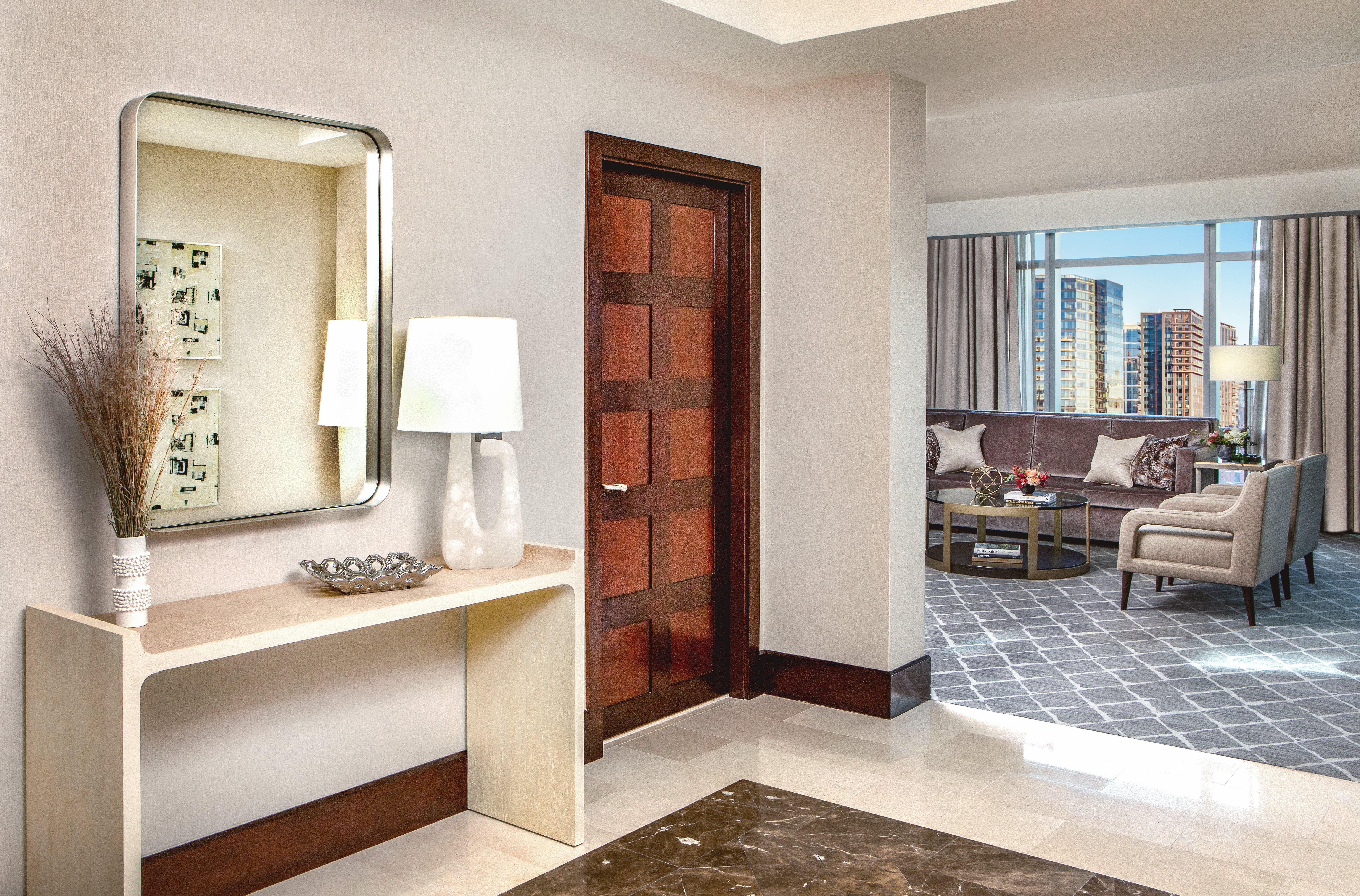Intercontinental Boston By Ihg Hotel Екстериор снимка A typical interior of a suite at The Ritz-Carlton, Dubai