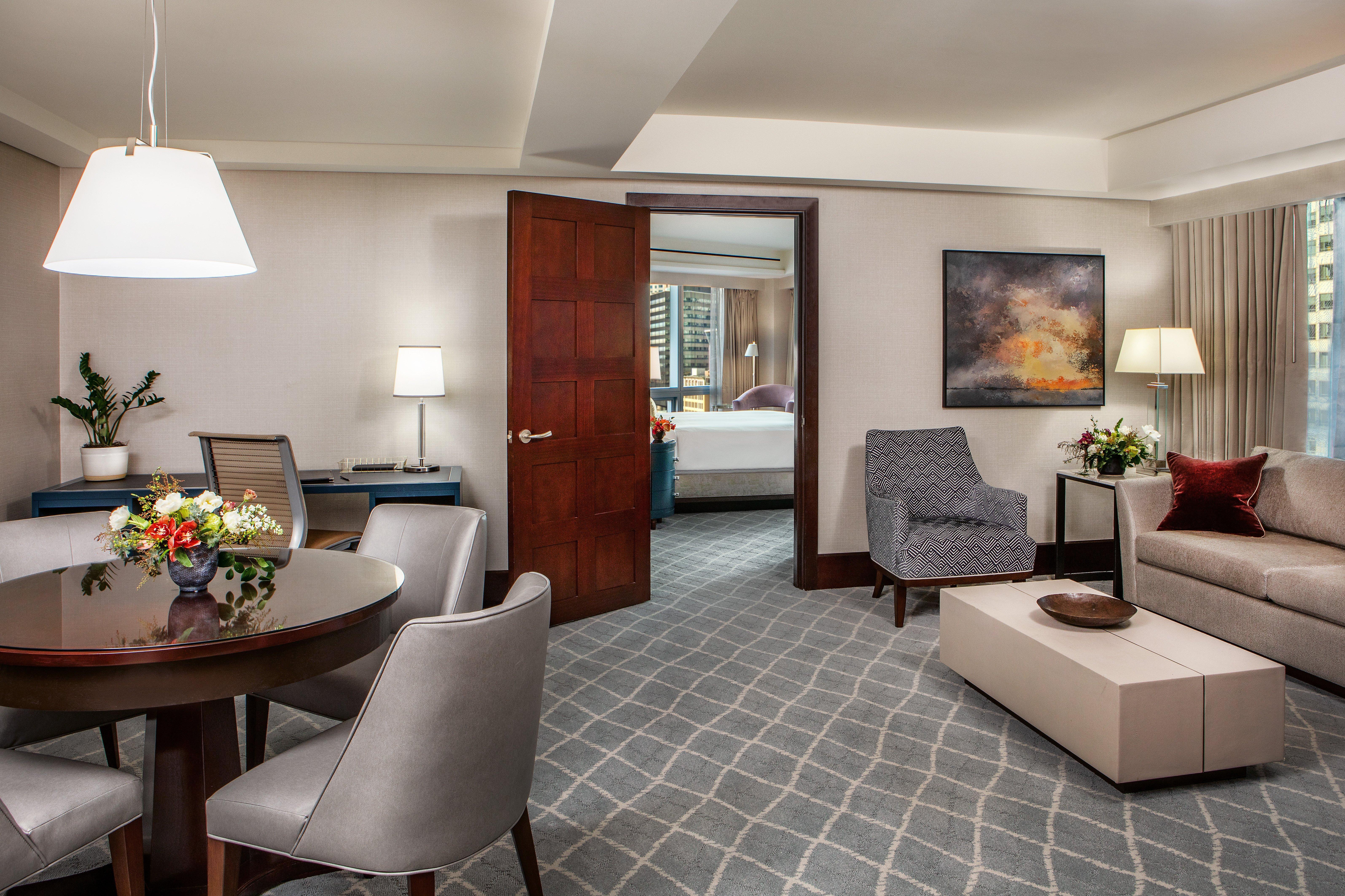 Intercontinental Boston By Ihg Hotel Екстериор снимка A suite at The Westin