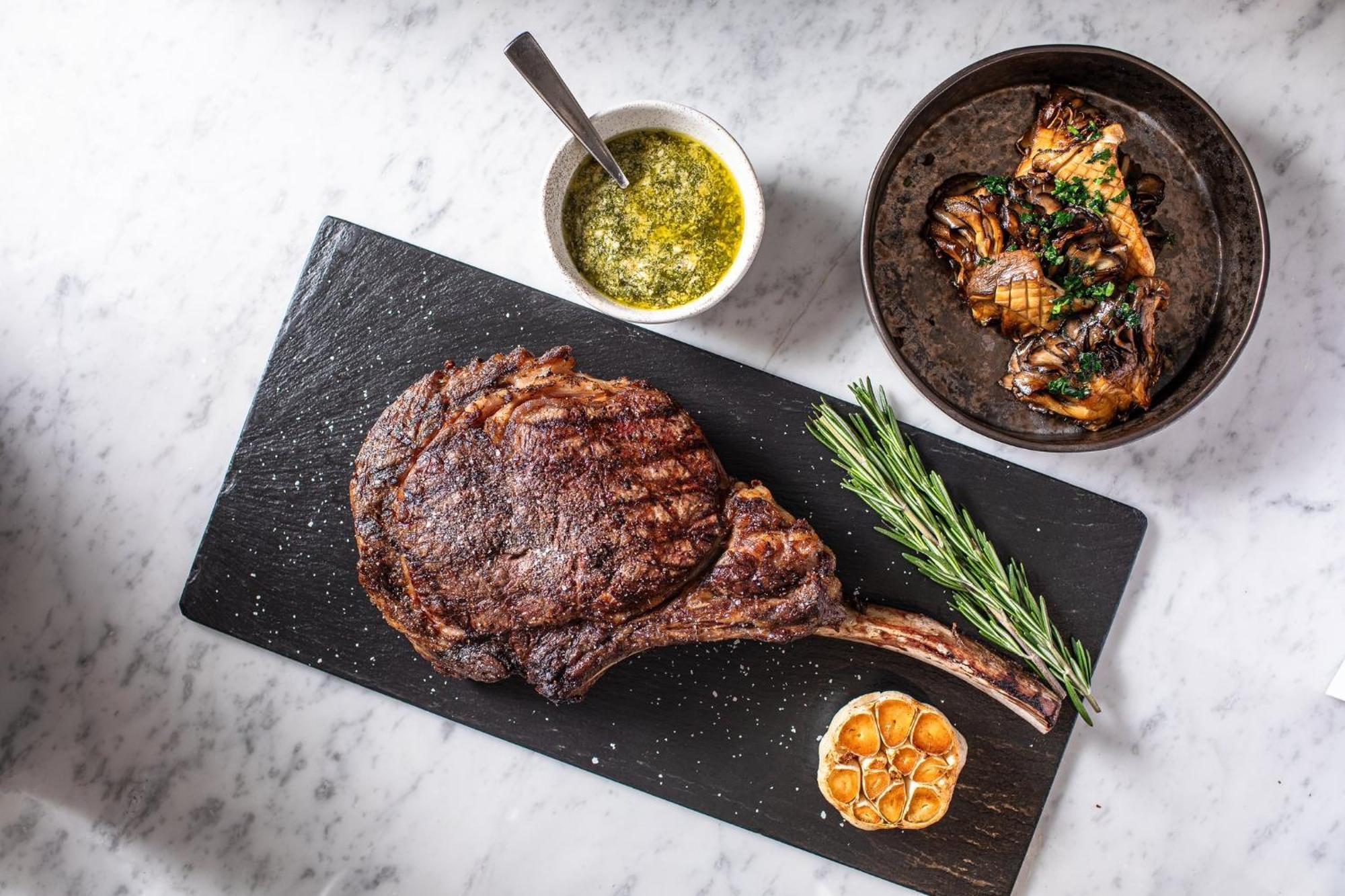 Intercontinental Boston By Ihg Hotel Екстериор снимка A grilled steak