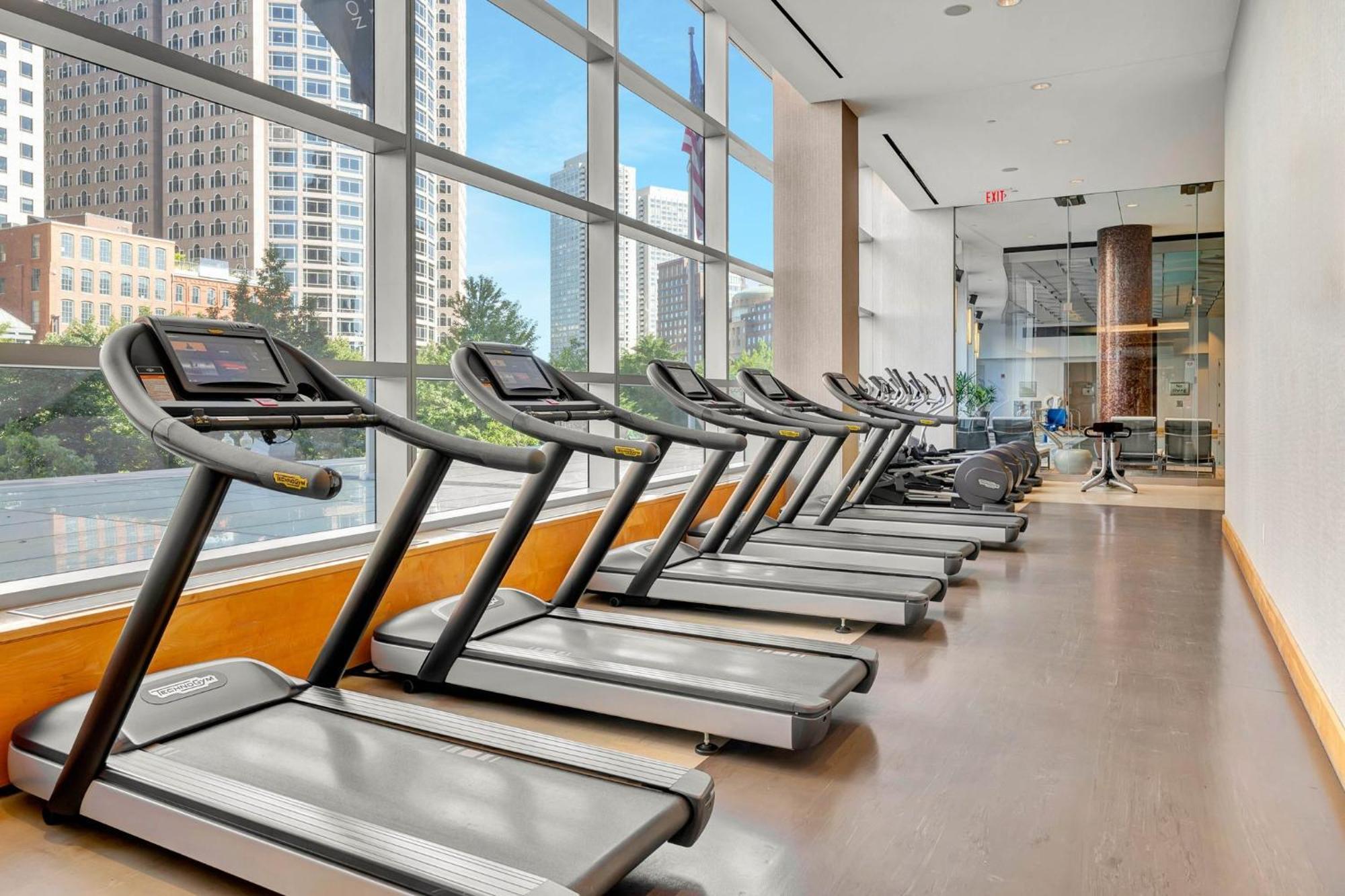 Intercontinental Boston By Ihg Hotel Екстериор снимка Fitness Center